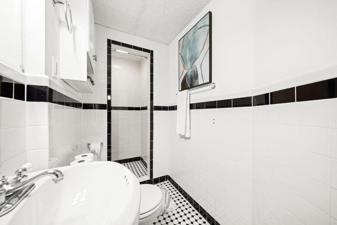 Cozy Up In 5Br Apt Near Charming Oak Square Boston Kültér fotó