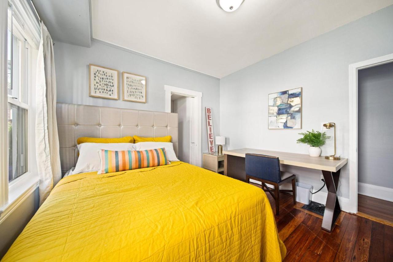 Cozy Up In 5Br Apt Near Charming Oak Square Boston Kültér fotó